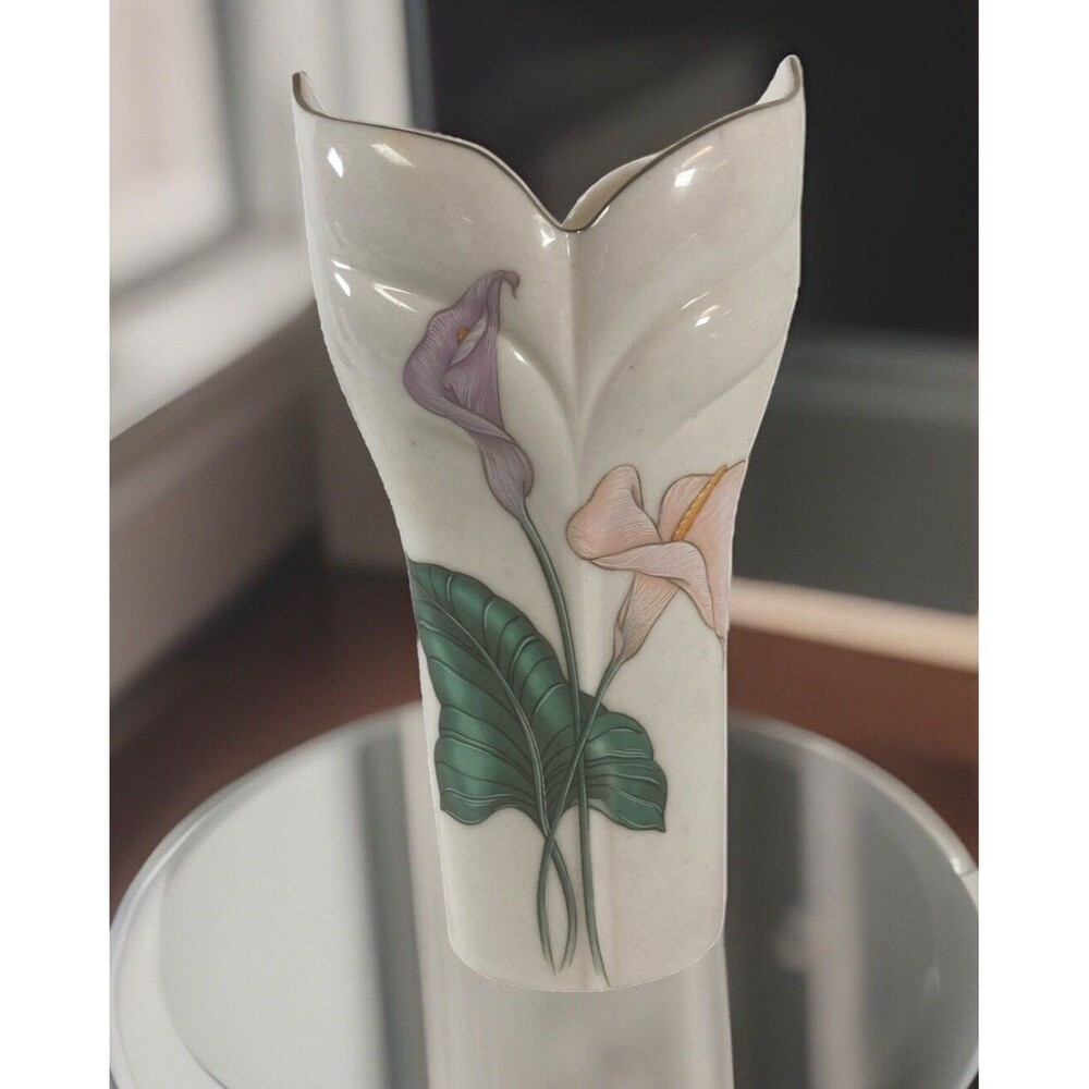 Royal Crown VTG Calla Lily Vase Fine Bone China Gold Trim MCM 6 3/4" Japan